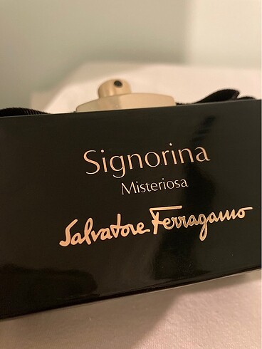 Beden Salvatore Ferragamo kadın parfüm