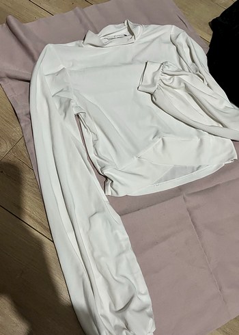 Beyaz Pamuklu Uzun Kollu Tişört - Görsel 3