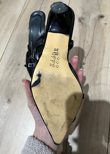 Siyah Deri Yılan Desenli Tokalı Stiletto - Görsel 3