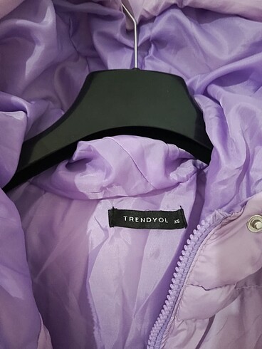 Kapüşonlu Kemerli Kadın Mont - Görsel 4