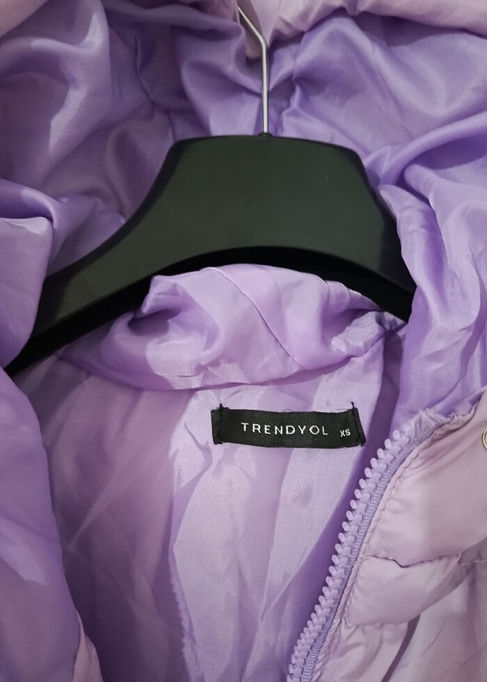 Kapüşonlu Kemerli Kadın Mont - Görsel 4