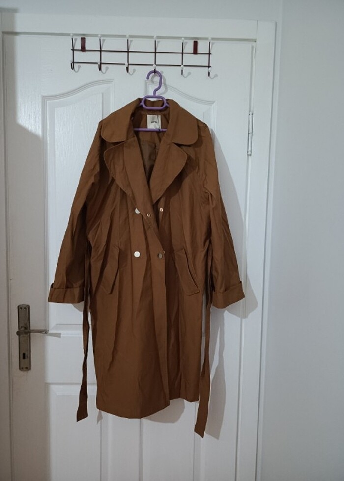 KOTON TARÇIN-KAHVE KEMER VE DÜĞME DETAYLI CEPLİ TRENÇKOT - Görsel 2