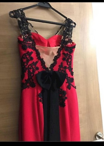 Abiye Dantel İşlemeli Kırmızı Uzun Gotik Abiye Elbise