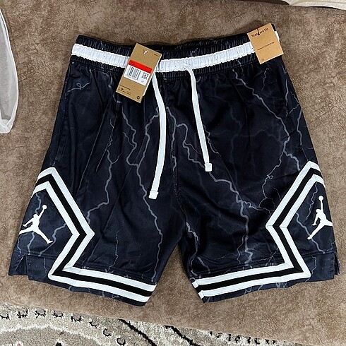 Jordan short