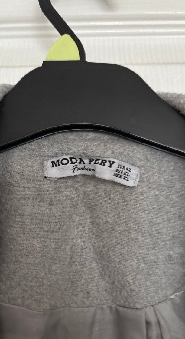 Gri Düğmeli Uzun Kaban - Görsel 3