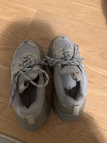 35 Beden gri Renk Balenciaga triple s