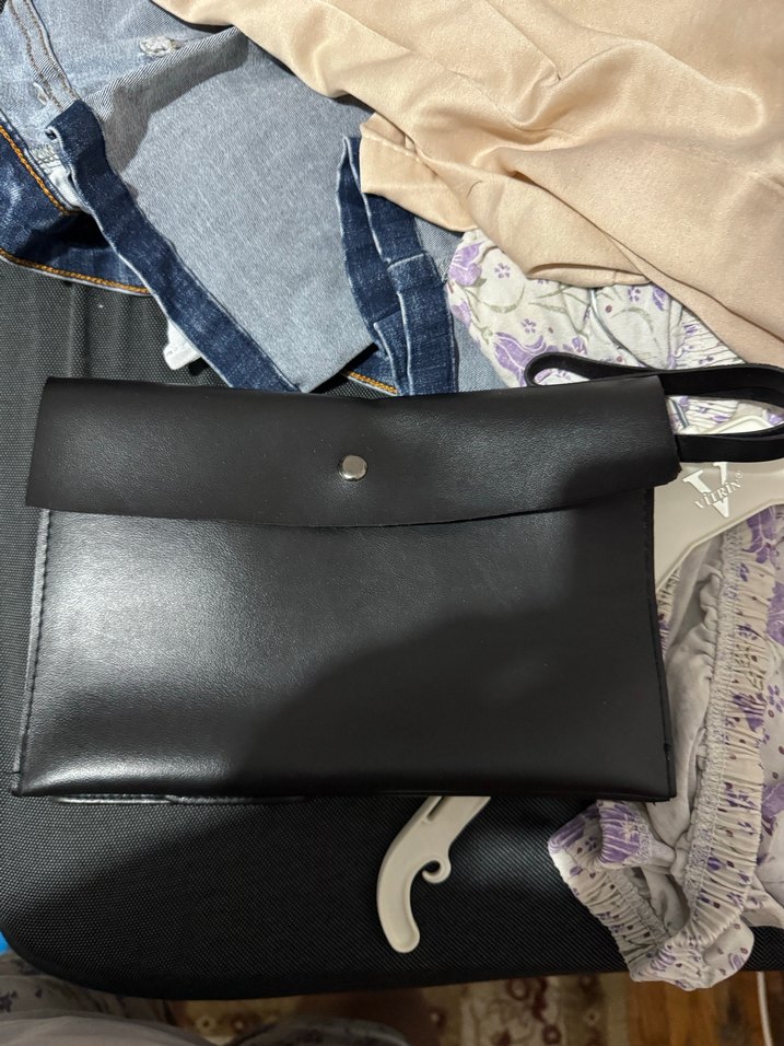 Tokalı Siyah Deri Kadın Çanta - Görsel 2