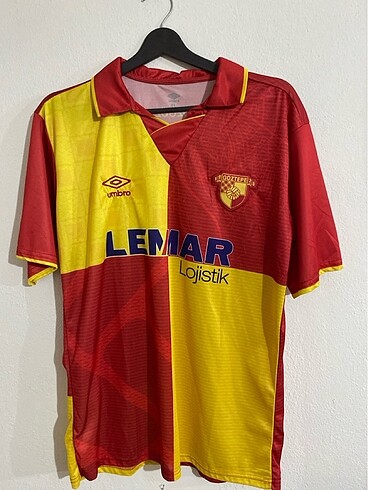 Göztepe 2023/24 sezonu forması,dijital baskıdır