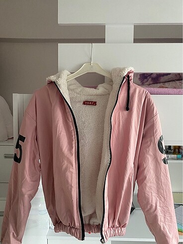 Pembe içi yünlü ceket
