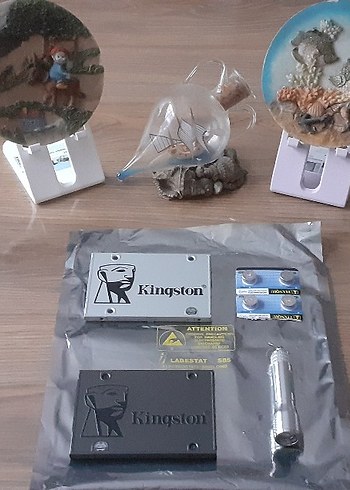 Kingston 120 gb , 240gb ssd