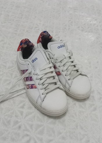 Renkli Detaylı Beyaz Kadın Spor Ayakkabı - Görsel 7