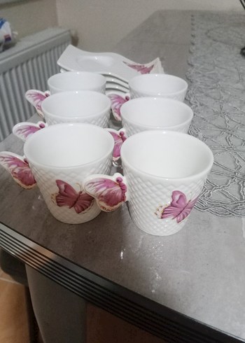 Kelebek Desenli Beyaz Fincan Seti - Görsel 2