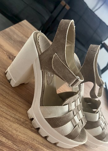 Diğer Bej zebra Desenli Platform Topuklu Kadın Ayakkabı