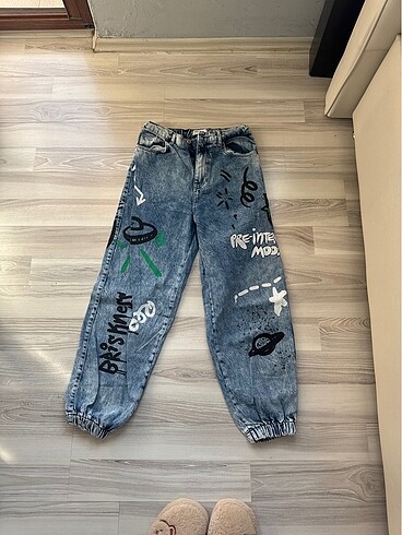 jeans