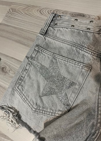 Bershka Gri Mini Kot Şort Bol Kesim