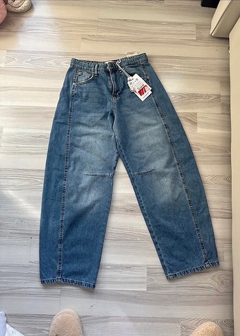 Kadın Mavi Bol Kesim Midi Kot Pantolon