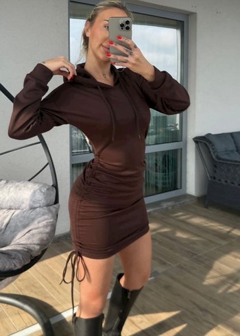 Kahverengi Yüksek Yakalı Uzun Kollu Mini/Midi Elbise - Görsel 2