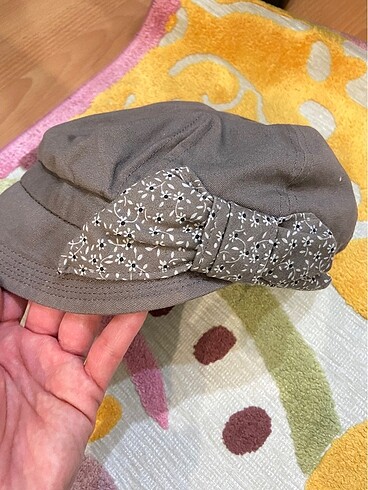 Accesorize şapka