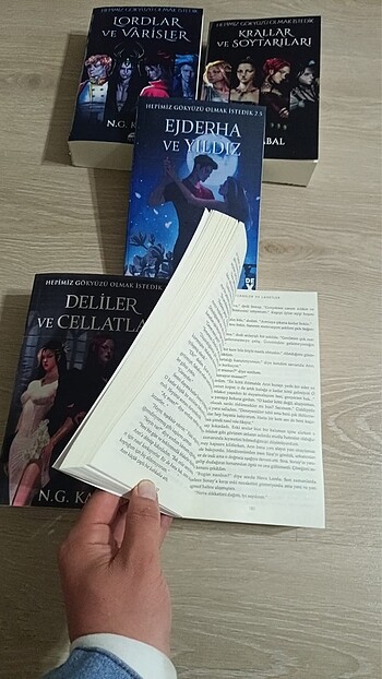 Hepimiz gökyüzü olmak istedik set