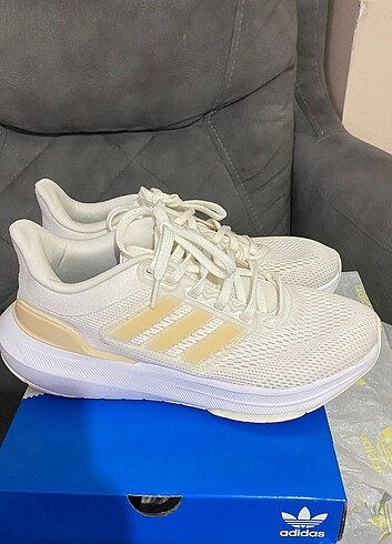 39 Beden Adidas kadın ayakkabı 