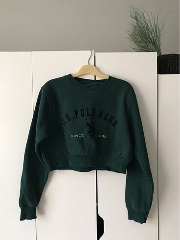 us polo crop sweatshirt
