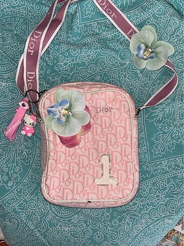toz pembe dior vintage çanta
