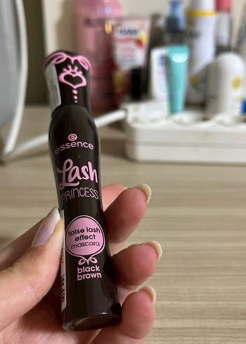 Essence Lash Princess Kahverengi Maskara - Görsel 5