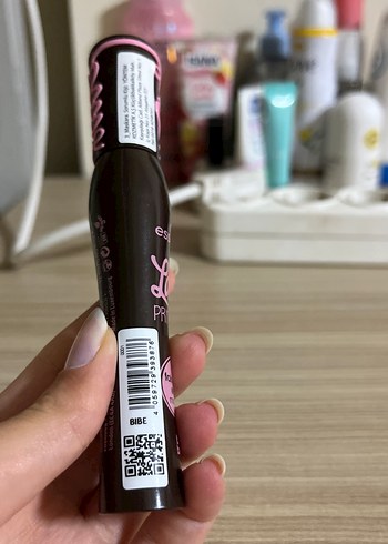 Essence Lash Princess Kahverengi Maskara - Görsel 4