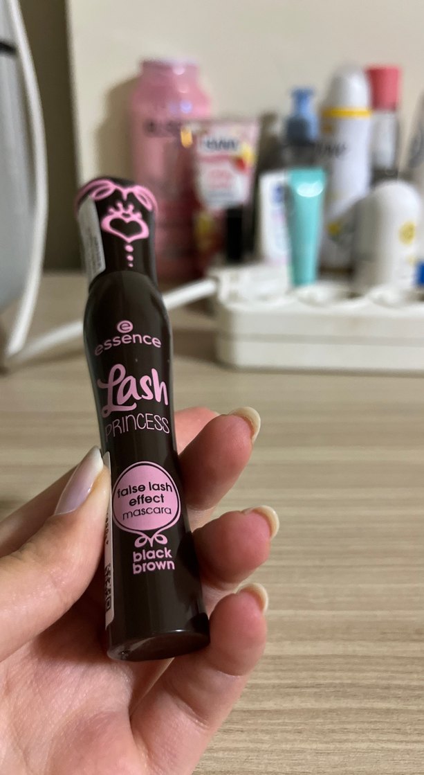 Essence Lash Princess Kahverengi Maskara - Görsel 5