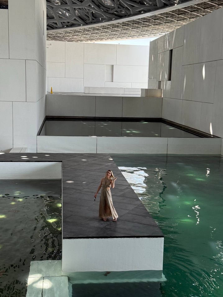 Bej Drapeli Uzun Askılı Elbise bel dekolteli - Görsel 2