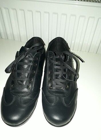 Diğer Siyah deri ortopedik sneaker 37nm ayakkabi yeni