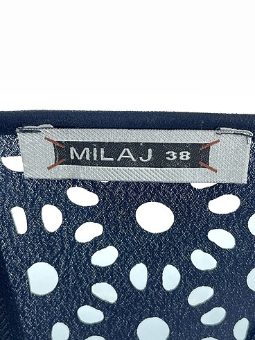 38 Beden lacivert Renk PreLoved Yelek %70 İndirimli.