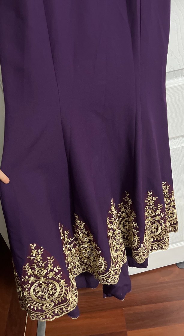 Uzun Mor Nakışlı Kadın Elbise - Görsel 3