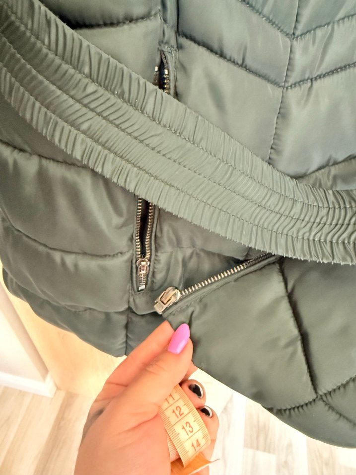 Yeşil Kemerli Kadın Kışlık Mont - Görsel 3