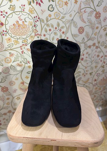 Elle Süet Topuklu Bot - Görsel 2