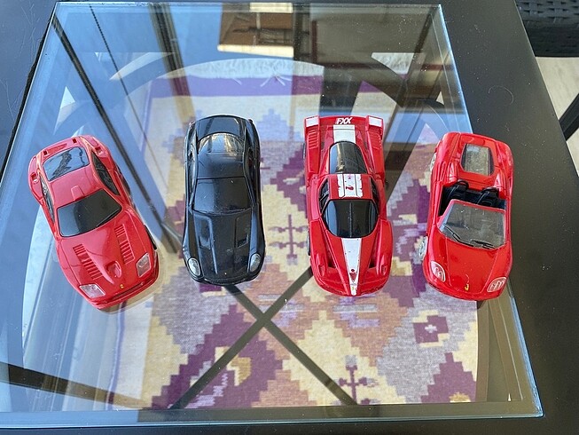 Shell ferari arabaları
