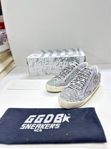 37 Beden çeşitli Renk Golden Goose