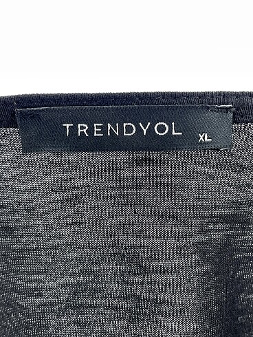 xl Beden siyah Renk Trendyol & Milla Bluz %70 İndirimli.