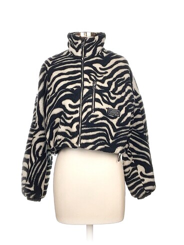 Bershka Mont %70 İndirimli.