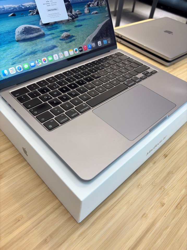 MacBook Air M2 8/256 Kusursuz Kutulu Ürün - Görsel 5
