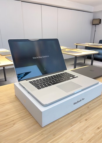 MacBook Pro 15inc 2013 Retina Kutulu Tertemiz Ürün - Görsel 2