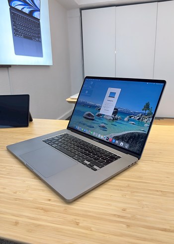 MacBook Pro 32GB RAM 16inc İ9 İslemcili Ultra Pro Cihaz - Görsel 3