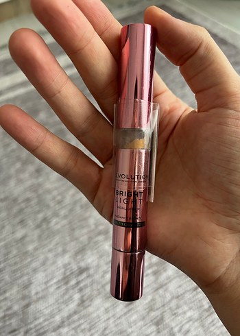 Revolution Bright Light Aydınlatıcı Kalem - Görsel 5