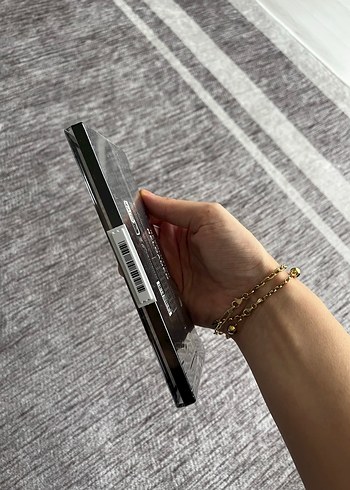 Revolution Farı Paleti sıfır etiketli - Görsel 3