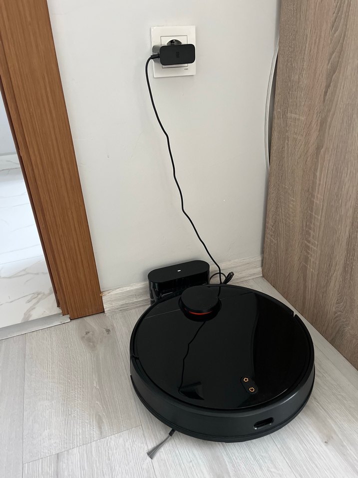 Xiaomi Siyah Robot Süpürge ve paspas - Görsel 2