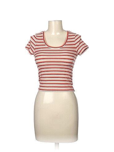 Koton T-shirt %70 İndirimli.
