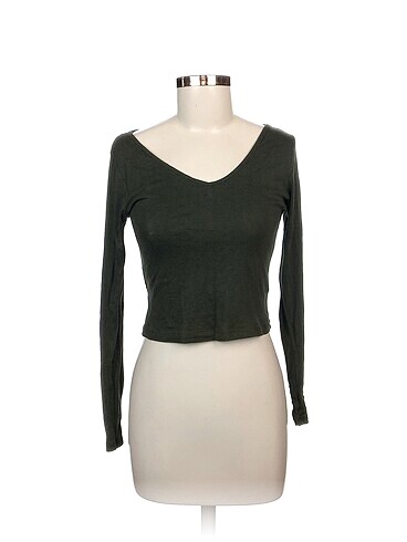 H&M Bluz %70 İndirimli.