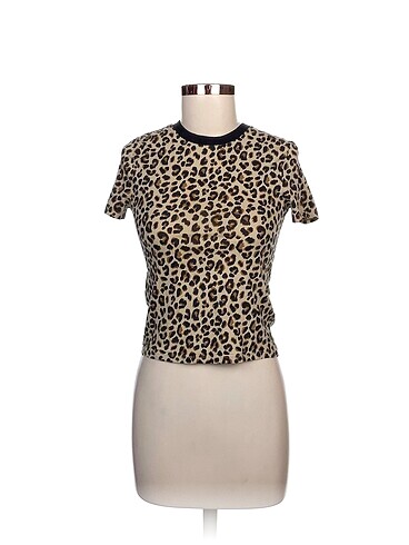 H&M T-shirt %70 İndirimli.