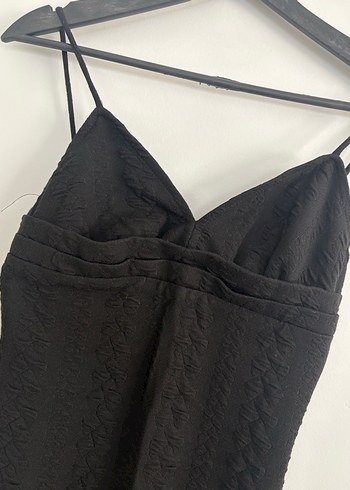 Siyah Askılı Elbise - Görsel 3