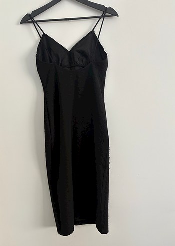 Siyah Askılı Elbise - Görsel 2